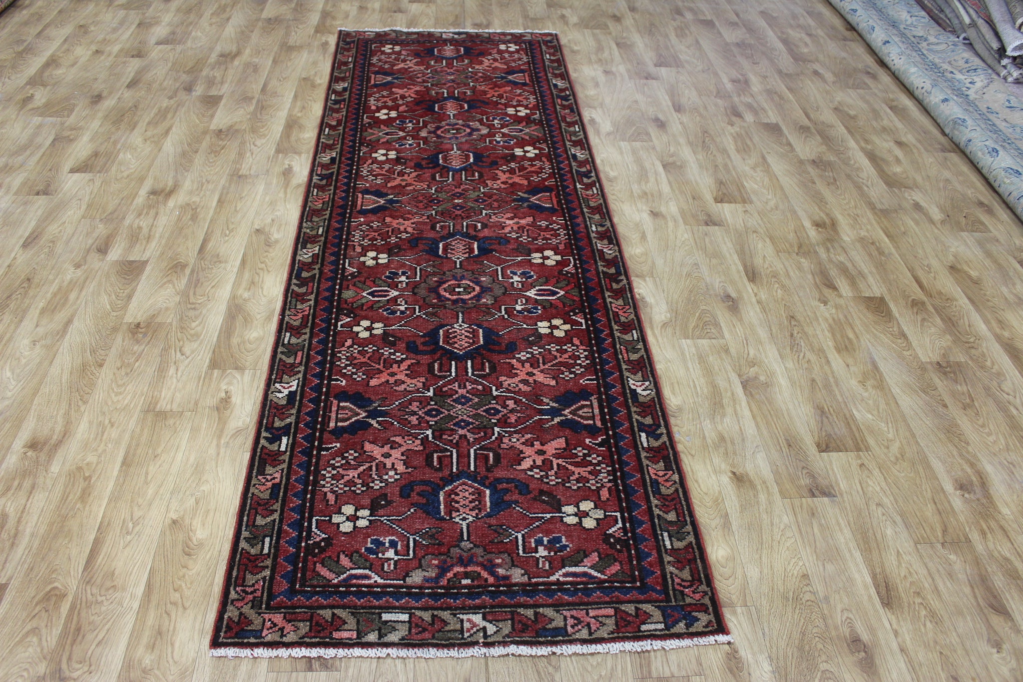 Antique Persian Heriz runner of traditional floral design 278 x 92 cm