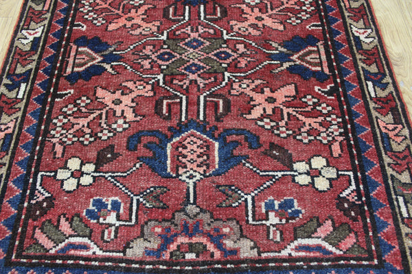 Antique Persian Heriz runner of traditional floral design 278 x 92 cm