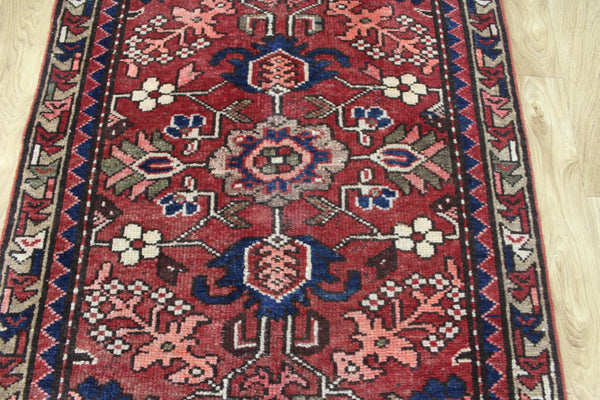 Antique Persian Heriz runner of traditional floral design 278 x 92 cm