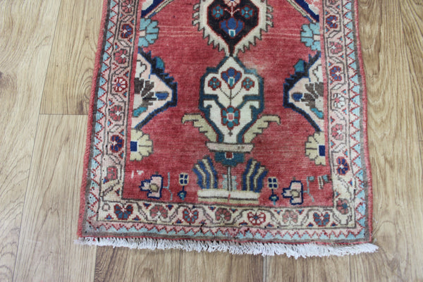 VINTAGE PERSIAN TABRIZ WOOL RUNNER 130 X 47