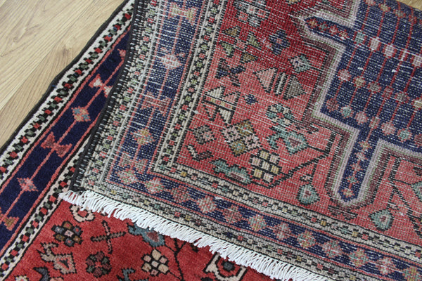 Fine Persian Karajeh Runner, Superb Colours 300 x 75 cm