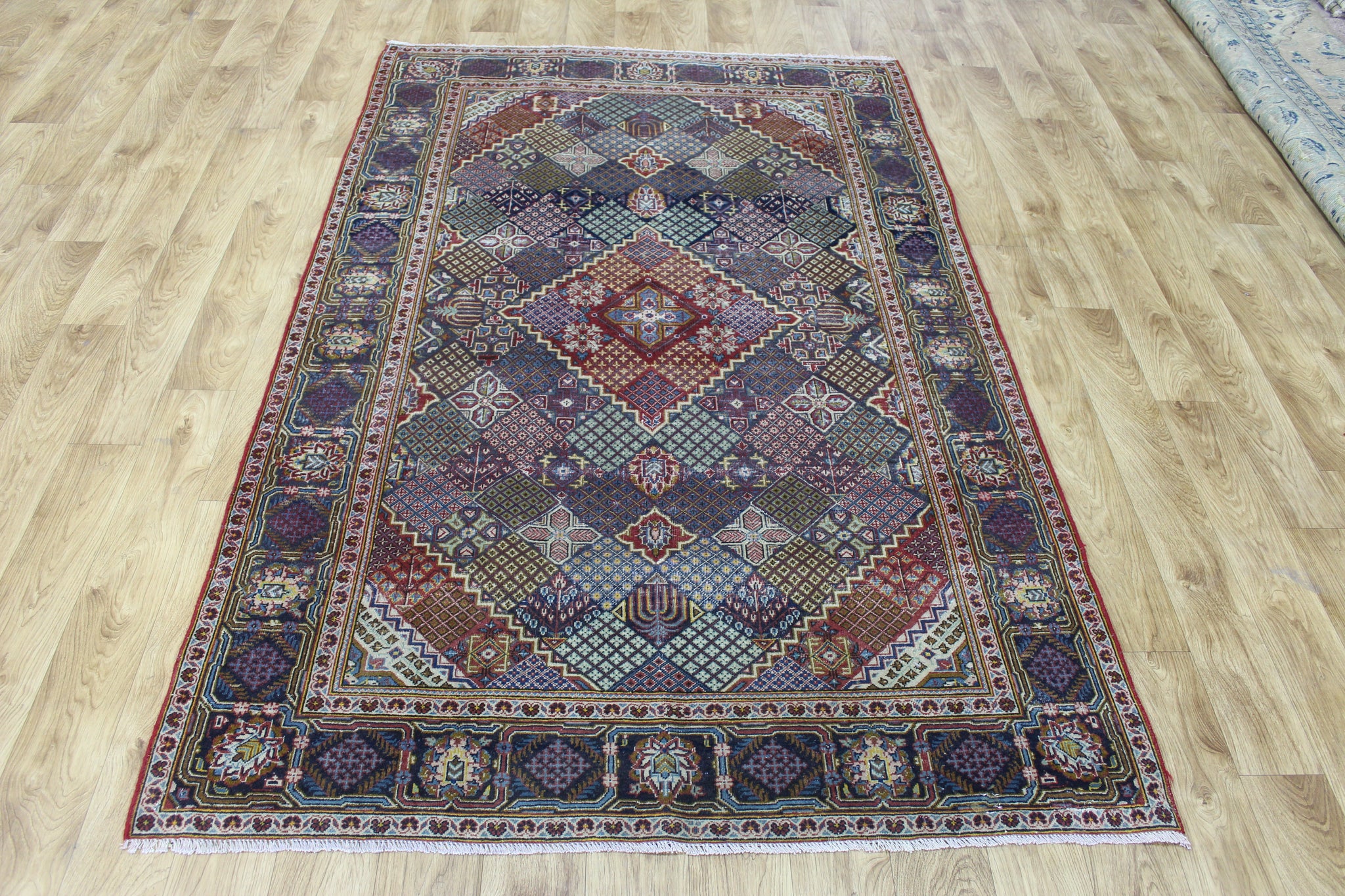 ANTIQUE HANDMADE KASHAN RUG 210 X 133 CM