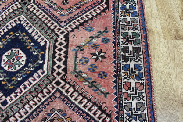 ANTIQUE QASHQAI RUG WITH CLASSIC DESIGN 280 X 145 CM