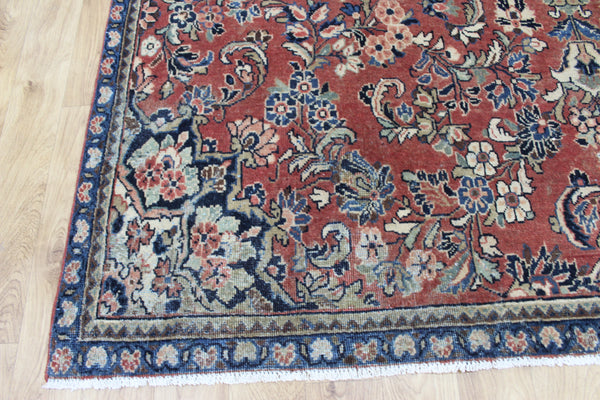 Antique Persian Mahal carpet, Circa 1900.