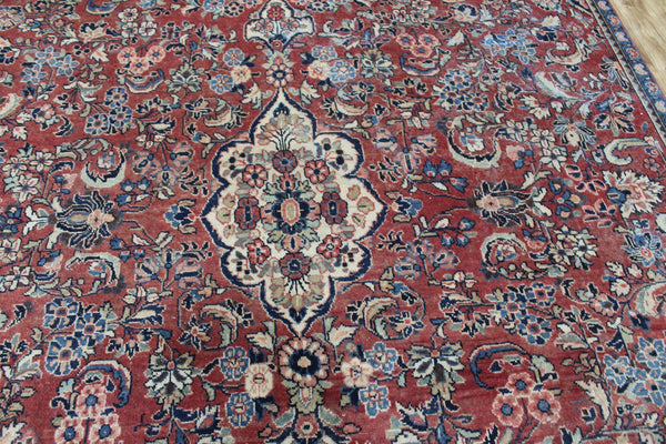 Antique Persian Mahal carpet, Circa 1900.