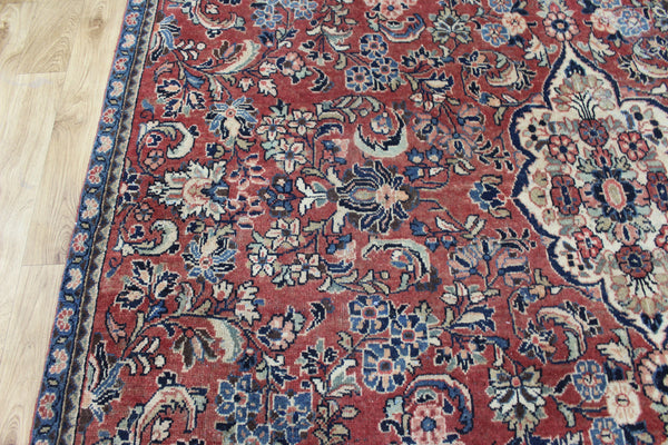 Antique Persian Mahal carpet, Circa 1900.