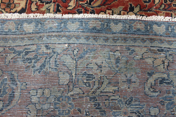 Antique Persian Mahal carpet, Circa 1900.