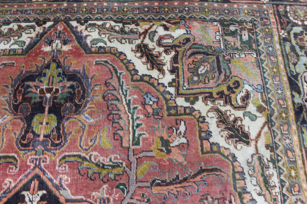 Antique Persian Heriz carpet, Circa 1900