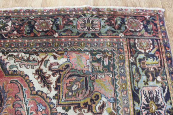 Antique Persian Heriz carpet, Circa 1900