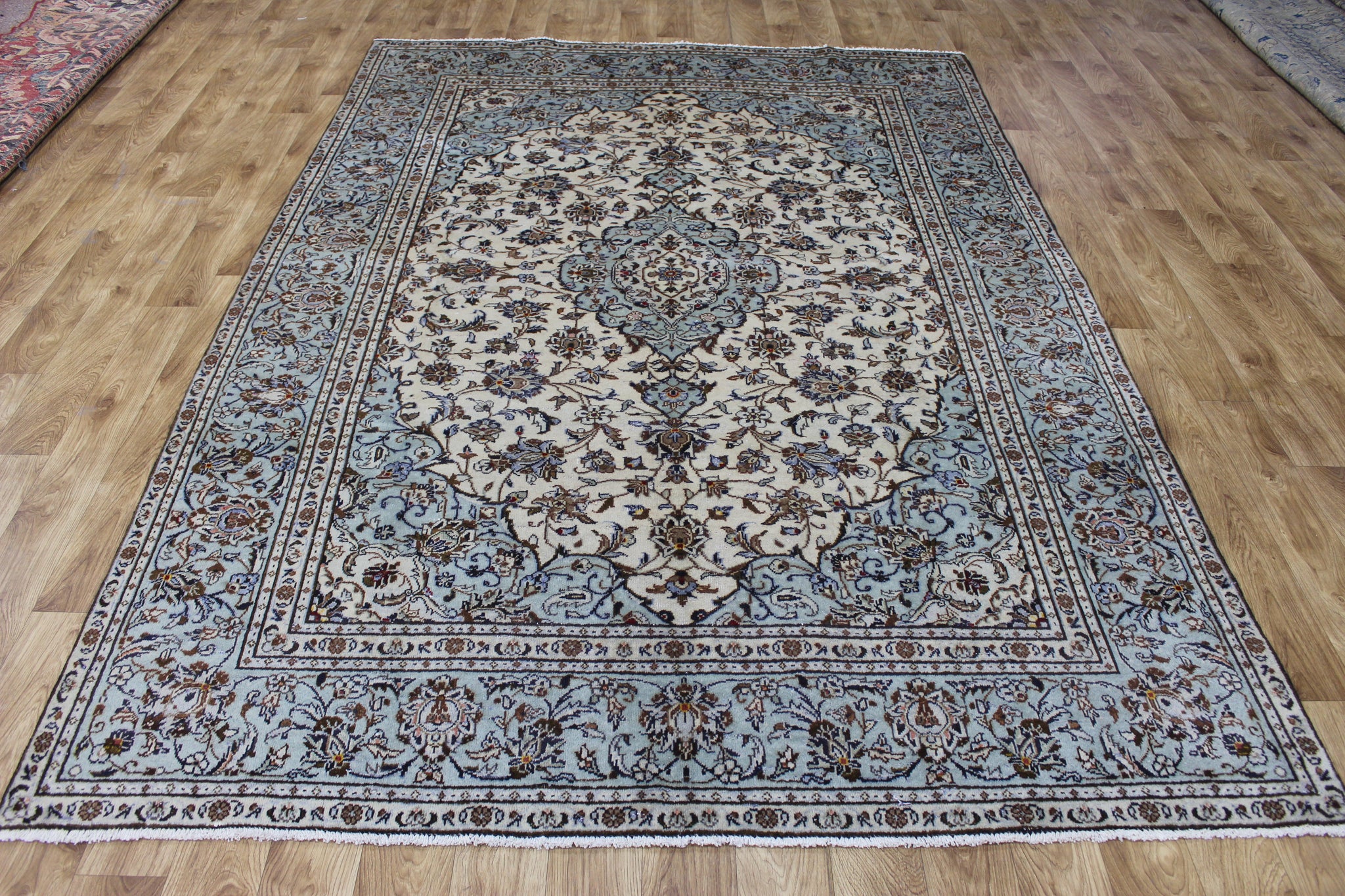 FINE PERSIAN KASHAN CARPET 285  X 200 CM