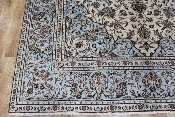 FINE PERSIAN KASHAN CARPET 285  X 200 CM