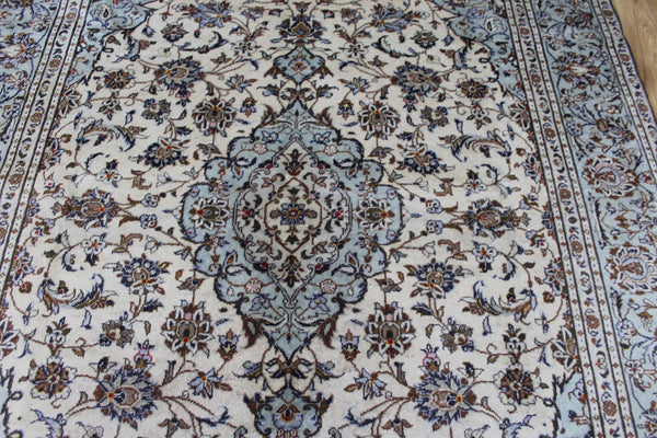 FINE PERSIAN KASHAN CARPET 285  X 200 CM