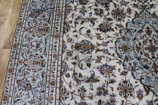 FINE PERSIAN KASHAN CARPET 285  X 200 CM