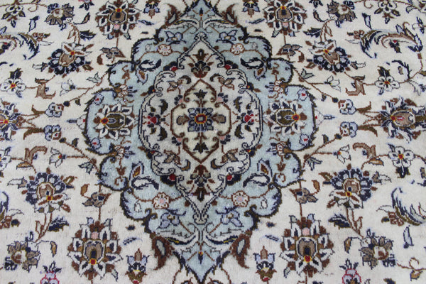 FINE PERSIAN KASHAN CARPET 285  X 200 CM