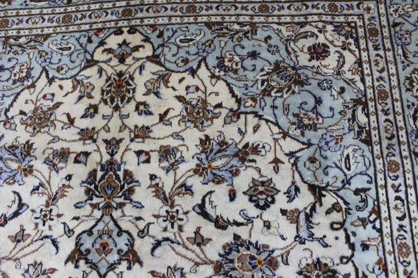 FINE PERSIAN KASHAN CARPET 285  X 200 CM