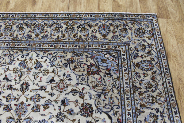 FINE PERSIAN KASHAN CARPET 305 X 205 CM