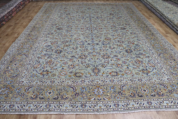 Signed Persian Kashan Carpet Excellent Drawing and Superb Colours 415 x 300 cm