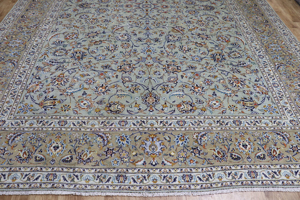 Signed Persian Kashan Carpet Excellent Drawing and Superb Colours 415 x 300 cm