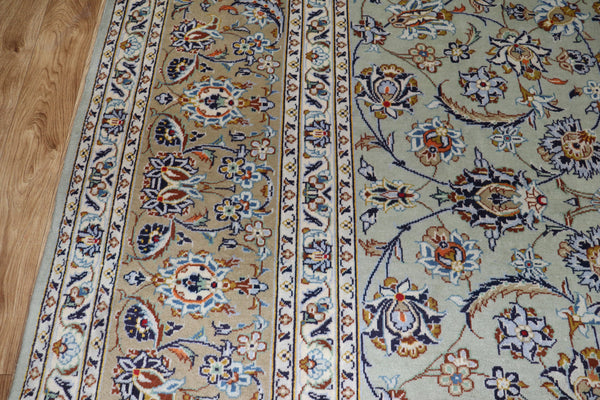 Signed Persian Kashan Carpet Excellent Drawing and Superb Colours 415 x 300 cm