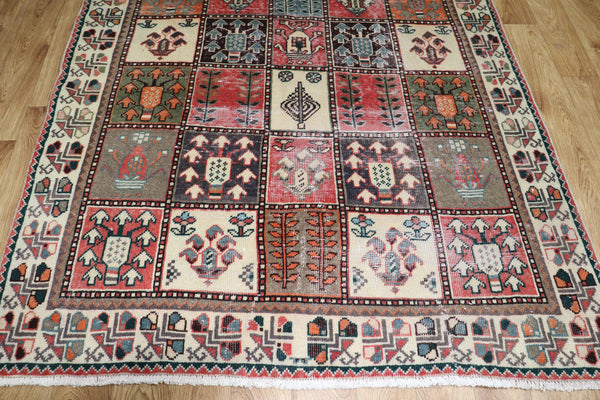 Vintage Persian Bakhtiari Rug Garden Design 284 x 145 cm