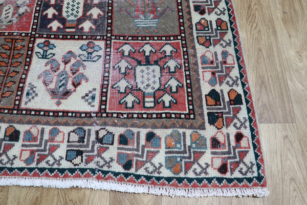 Vintage Persian Bakhtiari Rug Garden Design 284 x 145 cm