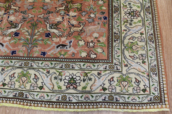 Antique Persian Tabriz rug Birds and animals design 170 x 135 cm