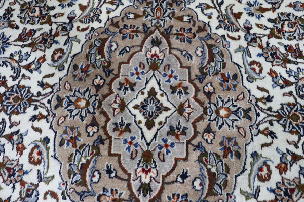 FINE HANDMADE PERSIAN MASHAD CARPET 292 X 200 CM