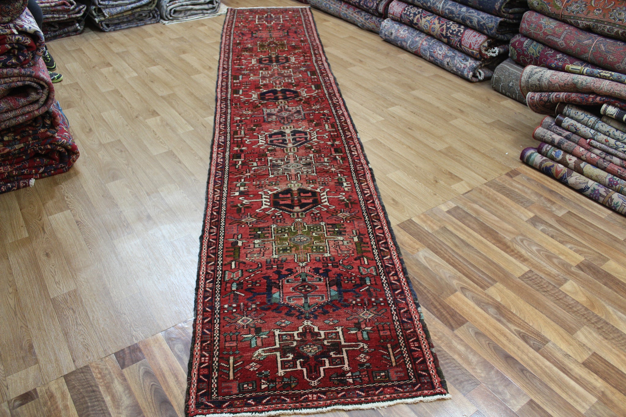 OLD HANDMADE PERSIAN KARAJEH RUNNER OF TRADITIONAL DESIGN 435 X 83 CM