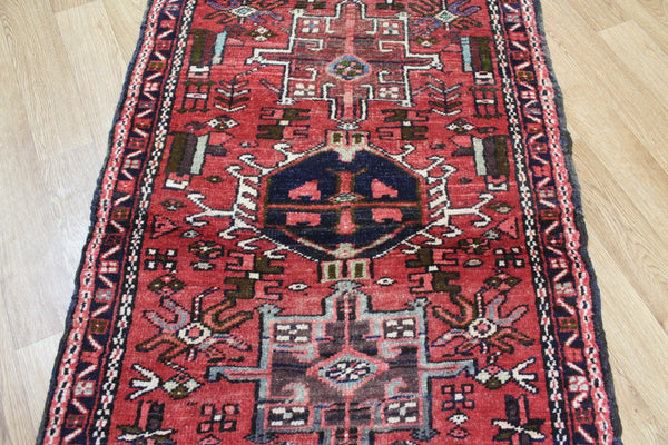 OLD HANDMADE PERSIAN KARAJEH RUNNER OF TRADITIONAL DESIGN 435 X 83 CM