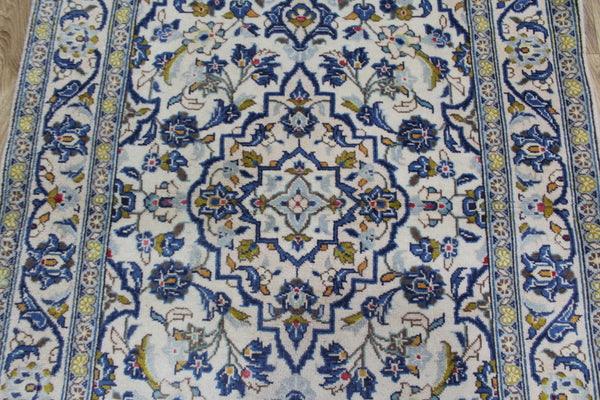 Fine Handmade Persian Kashan Rug 153 x 100 cm