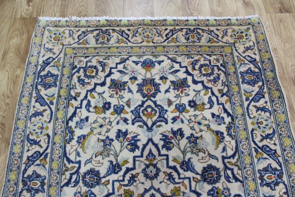 Fine Handmade Persian Kashan Rug 153 x 100 cm