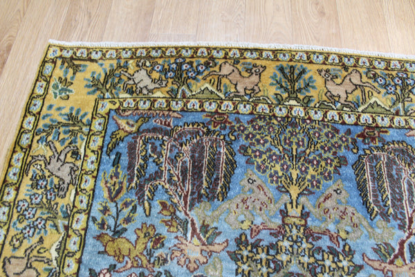 ANTIQUE PERSIAN QUM/ GOM RUG, HUNTING DESIGN SUPERB COLOUR 150 X 103 CM