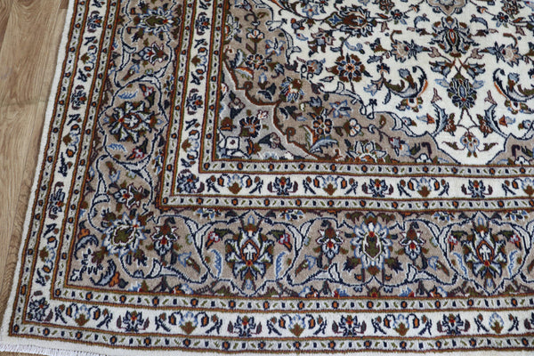 FINE HANDMADE PERSIAN MASHAD CARPET 288 X 196 CM