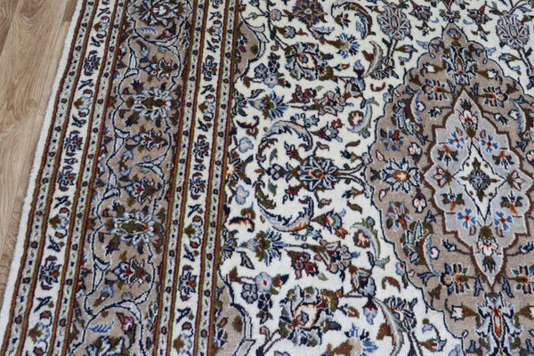 FINE HANDMADE PERSIAN MASHAD CARPET 288 X 196 CM