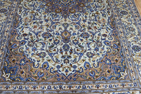 FINE HANDMADE PERSIAN MASHAD CARPET 285 x 195 CM