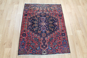 ANTIQUE PERSIAN HAMEDAN RUG, CIRCA 1910