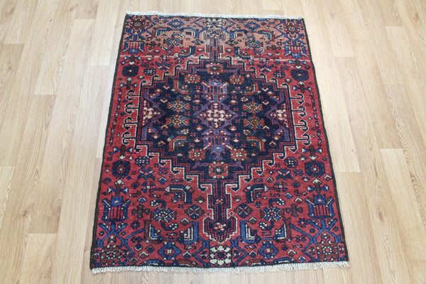 ANTIQUE PERSIAN HAMEDAN RUG, CIRCA 1910