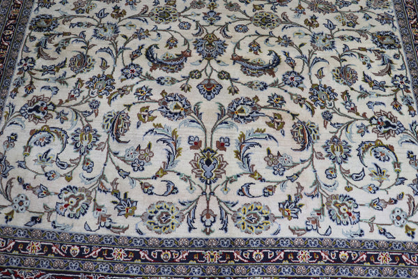 Fine Persian Kashan Carpet Excellent Drawing and Superb Colours 353 X 247 cm