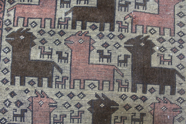 ANTIQUE PRSIAN BALUCH RUG, ANIMAL DESIGN 138 X 80 CM