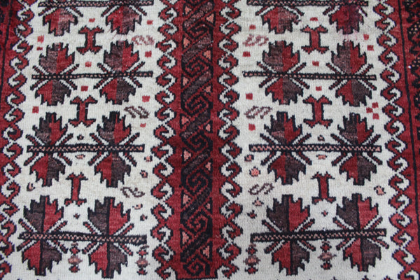Vintage Persian Baluch Rug 175 x 95 cm