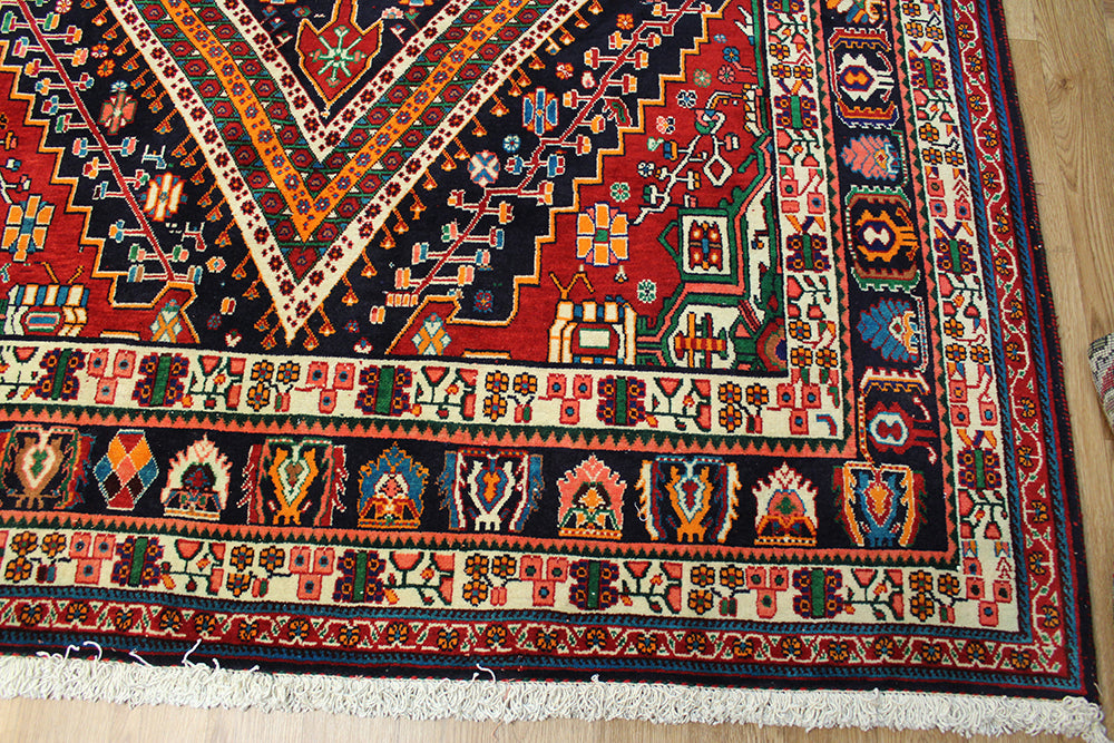 Large Persian Shiraz Qashqai carpet 490 x 300 cm – Thames Oriental