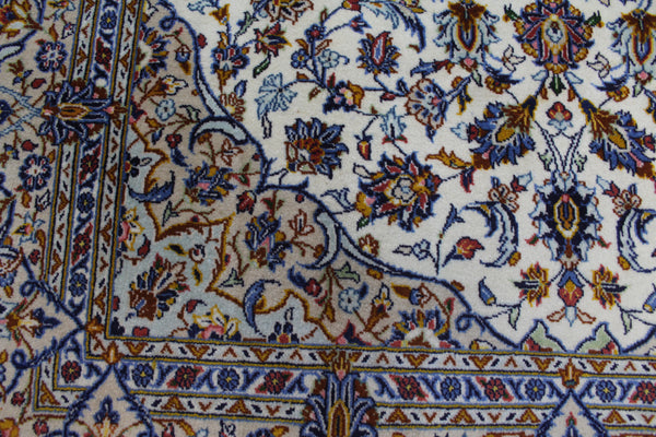 SIGNED PERSIAN KASHAN RUG, WITH FINE WEAVE AND KURK WOOL 220 X 140 CM