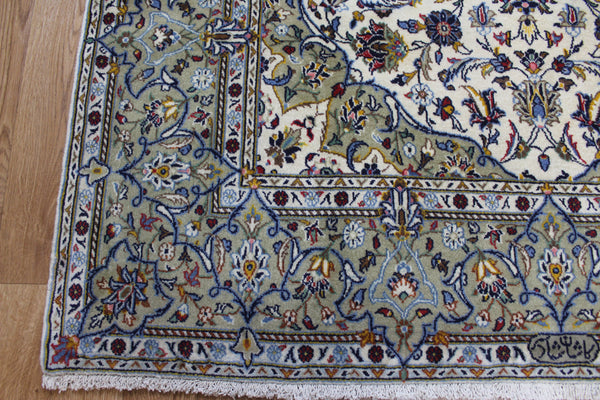 SIGNED PERSIAN KASHAN RUG, FINE WEAVE WITH KURK WOOL 225 X 140 CM