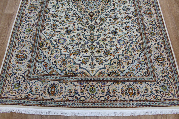 EXCEPTIONALLY FINE PERSIAN KASHAN RUG WITH FINE WEAVE AND KURK WOOL 211 x 146 CM