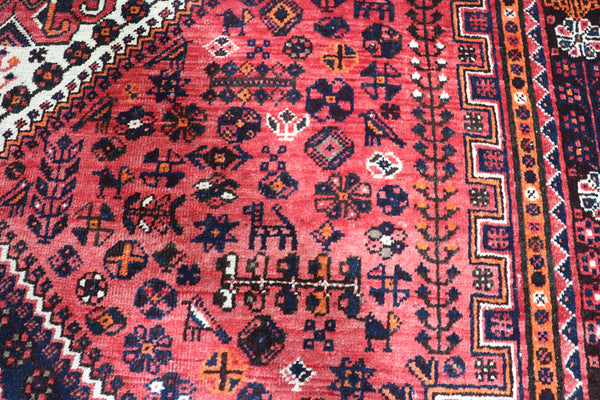 ANTIQUE PERSIAN SHIRAZ QASHQAI RUG OF TRIPLE MEDALLION DESIGN 288 X 210 CM