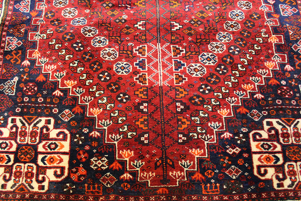 Fine Persian Shiraz Qashqai rug 235 x 140 cm