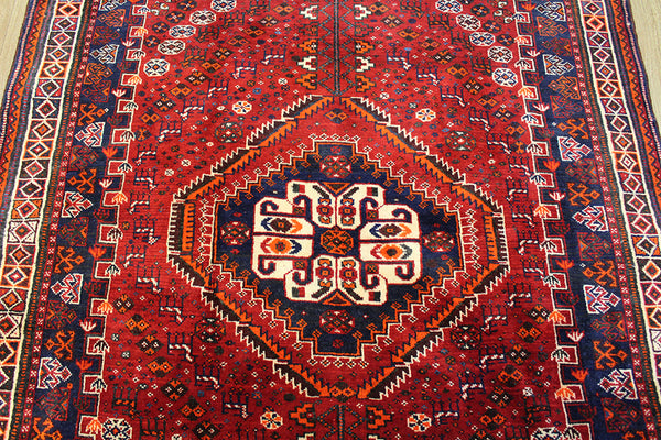 Fine Persian Shiraz Qashqai rug 235 x 140 cm