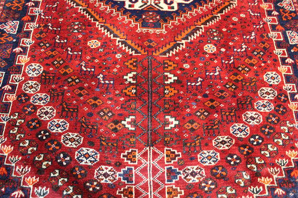 Fine Persian Shiraz Qashqai rug 235 x 140 cm