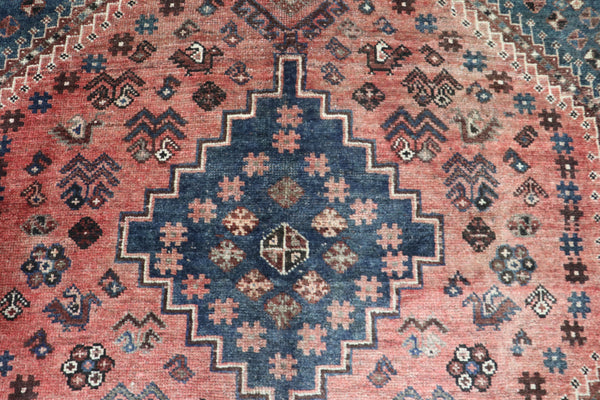 VINTAGE PERSIAN SHIRAZ QASHQAI RUG 175 x 132 CM