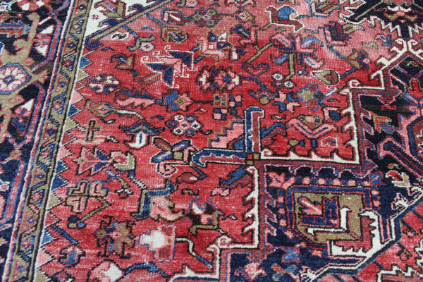 Antique Persian Heriz carpet, Circa 1900